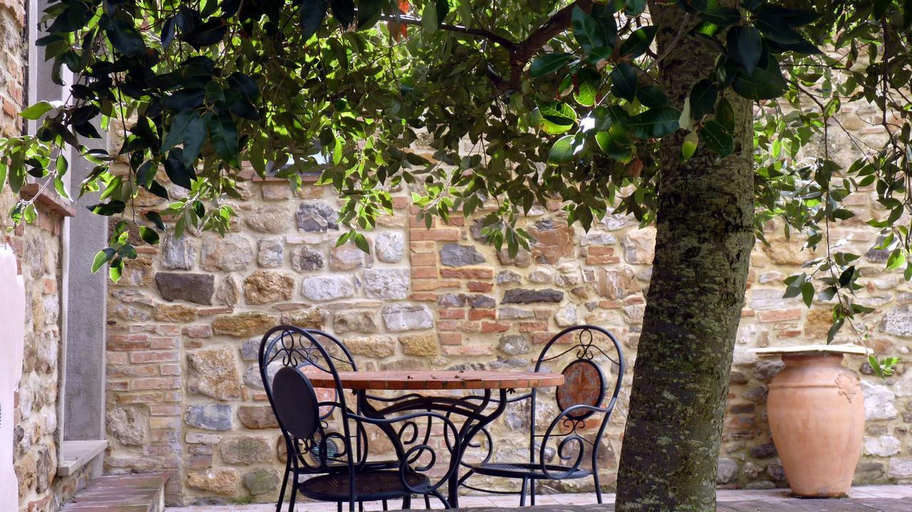 Agriturismo Fattoria Lischeto 볼테라 외부 사진